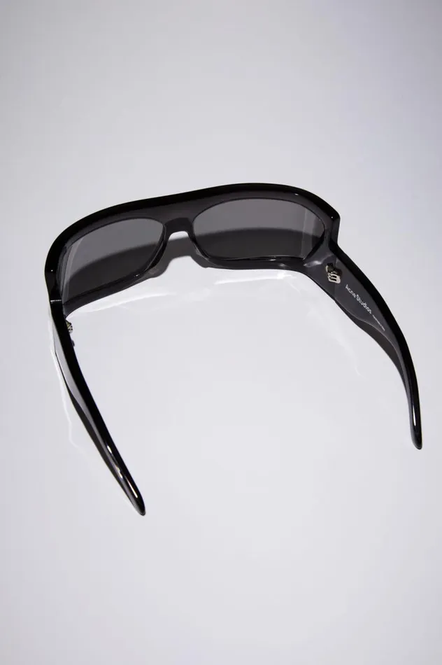 Acne Studios Frame Sunglasses Black Men Eyewear