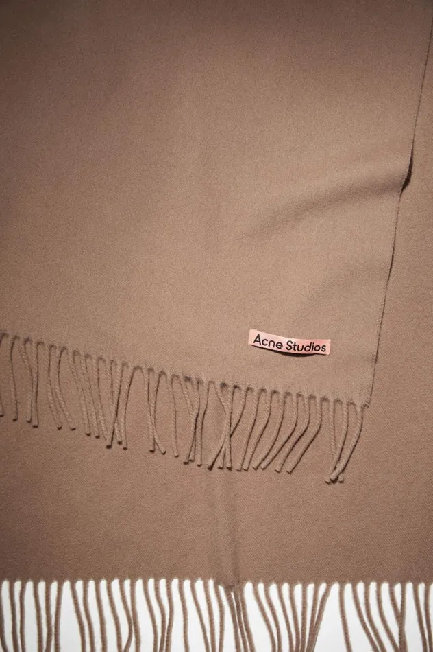 Acne Studios Fringe Wool Scarf 8211 Oversized Caramel Brown Women Scarves
