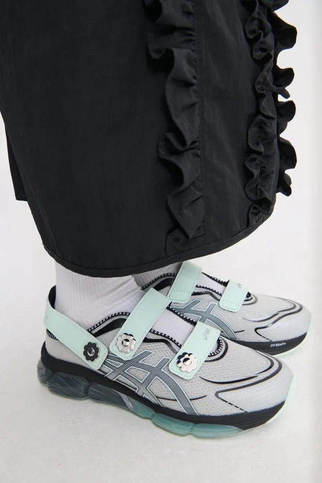 Cecilie Bahnsen Shoes Women CECILIE BAHNSEN X ASICS GEL QUANTUM360 VIII TRAINERS Silvermint