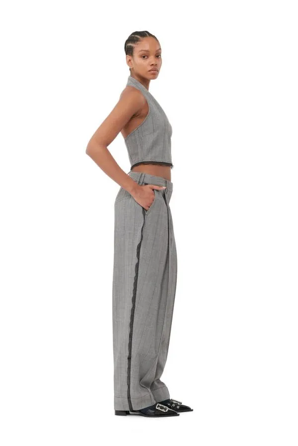 Clothing GANNI Trousers Grey Herringbone Suiting Pleated Trousers Frost Gray Clothing GANNI Trousers Grey Herringbone Suiting Pleated Trousers Frost Gray
