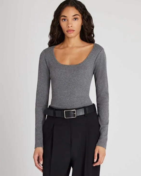 Club Monaco Loungewear Bowee LongSleeve Scoop Neck Tee Medium Heather Grey 8211 Women Club Monaco Loungewear Bowee LongSleeve Scoop Neck Tee Medium Heather Grey 8211 Women
