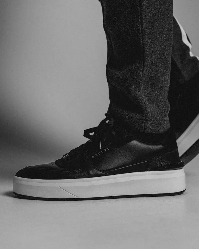Cruyff Surefire Tennis Blackgold Men Sneakers