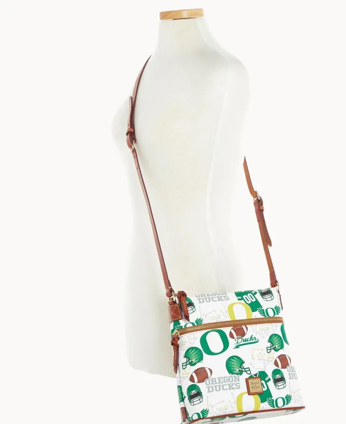 Dooney and Bourke Crossbodies Collegiate University Of Oregon Crossbody Oregon 8211 WomenMen Dooney and Bourke Crossbodies Collegiate University Of Oregon Crossbody Oregon 8211 WomenMen