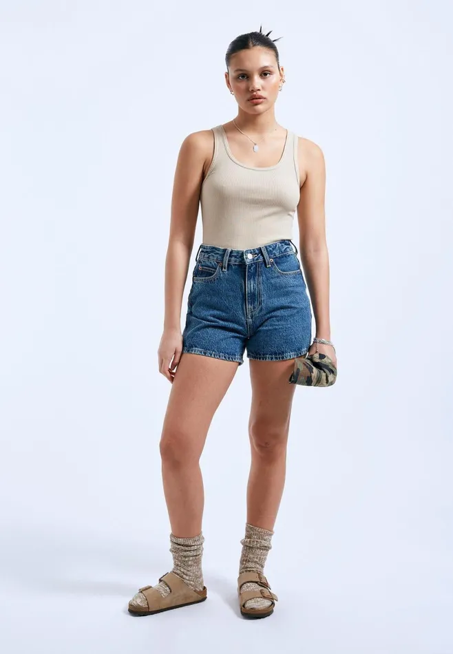 Dr Denim Shorts Women Nora Shorts 8211 Stream Mid Retro Stream Mid Retro