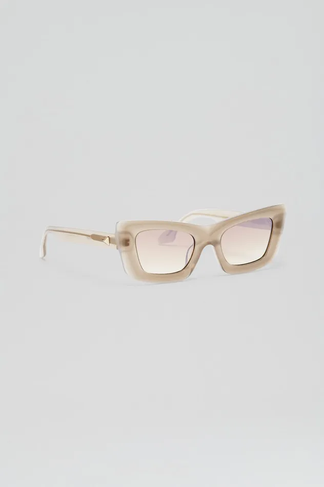 Eyewear ST ANGULAR CAT SUNGLASSES CRYSTALGREY 8211 Scanlan Theodore Women Eyewear ST ANGULAR CAT SUNGLASSES CRYSTALGREY 8211 Scanlan Theodore Women