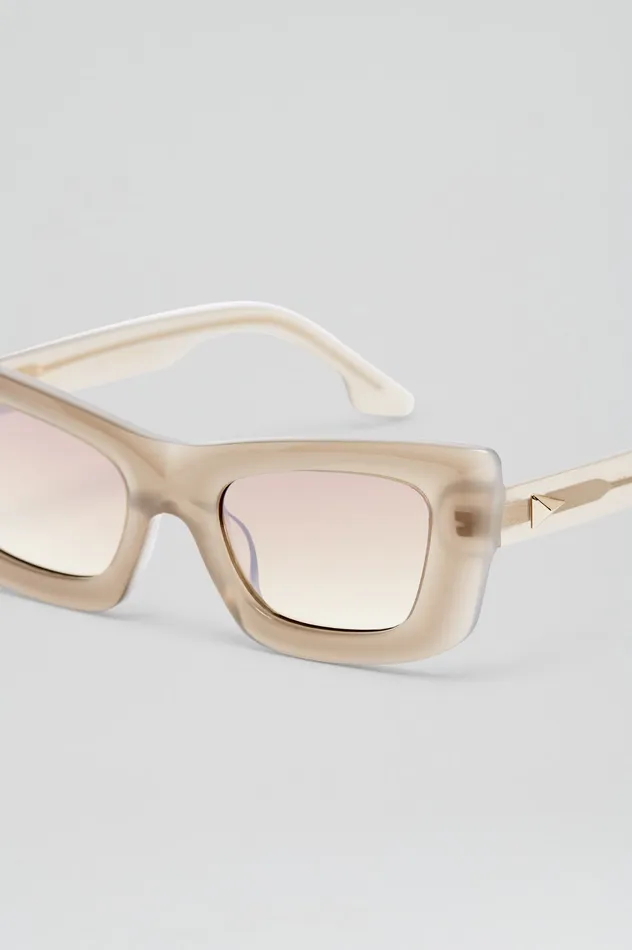Eyewear ST ANGULAR CAT SUNGLASSES CRYSTALGREY 8211 Scanlan Theodore Women Eyewear ST ANGULAR CAT SUNGLASSES CRYSTALGREY 8211 Scanlan Theodore Women