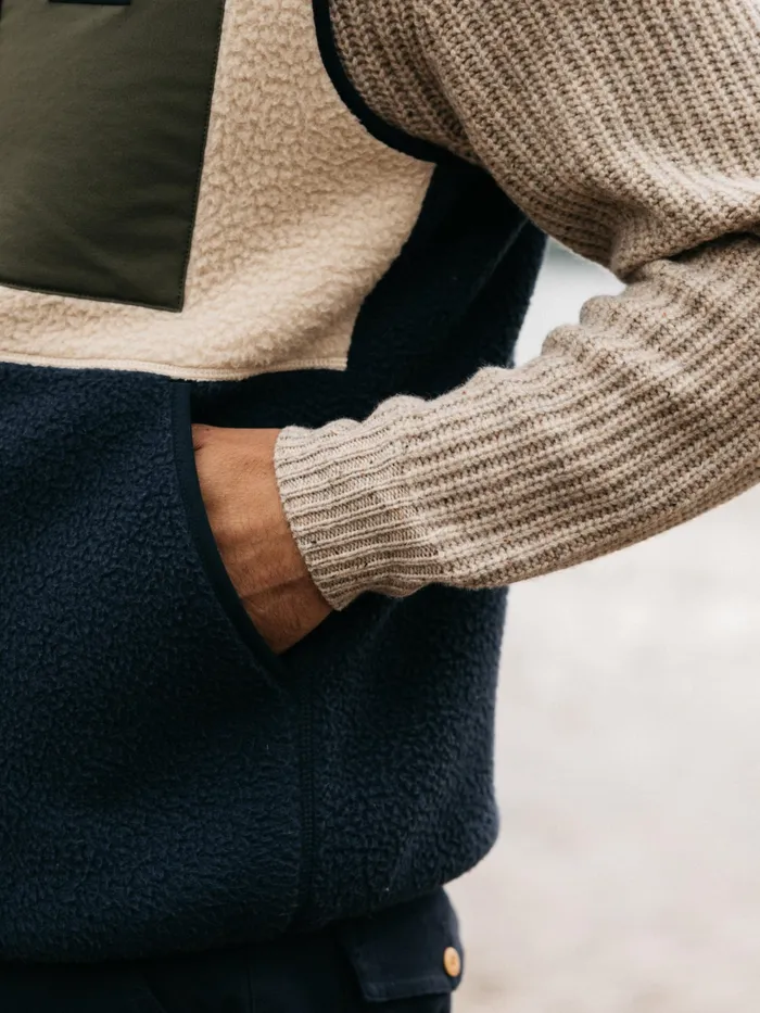 Finisterre Fleece Men Bolster Fleece Vest Oatmealnavy