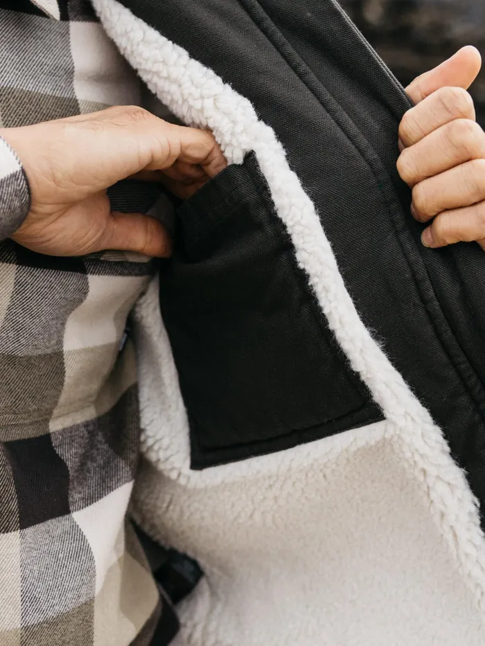 Finisterre Jackets and Coats Men Berings Vest Raven