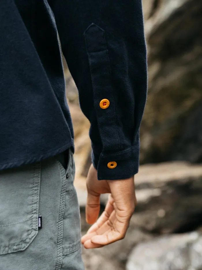 Finisterre Shirts Men Gylly Shirt Navy Dobby