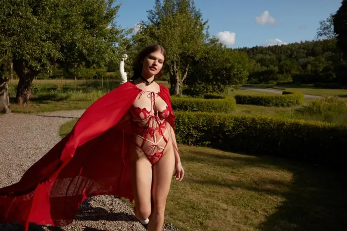 For Love and Lemons Lingerie Acacia Robe Red 8211 Women For Love and Lemons Lingerie Acacia Robe Red 8211 Women