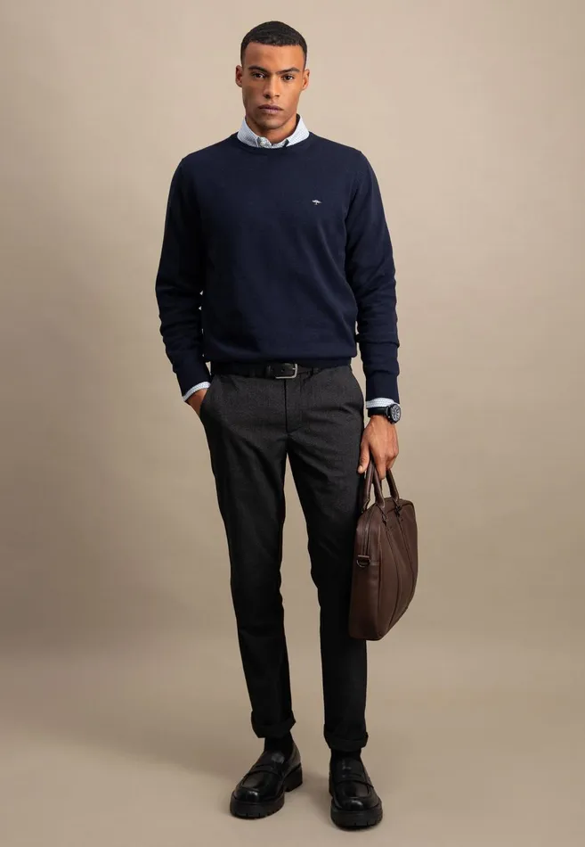 FYNCHHATTON Fine Knitting Sweater With A Circular Neckline Navysteelcharcoalazure Men Sweater