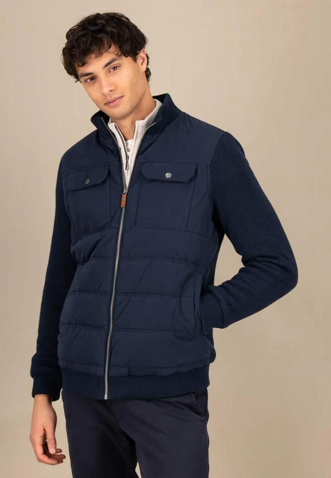 FYNCHHATTON Hybrid Jacket With Breast Pockets Navynew Offwhite Men Jackets and Coats FYNCHHATTON Hybrid Jacket With Breast Pockets Navynew Offwhite Men Jackets and Coats