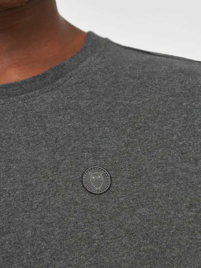 KnowledgeCotton Apparel TShirts Regular Fit Badge Tshirt Dark Grey Melange 8211 Men