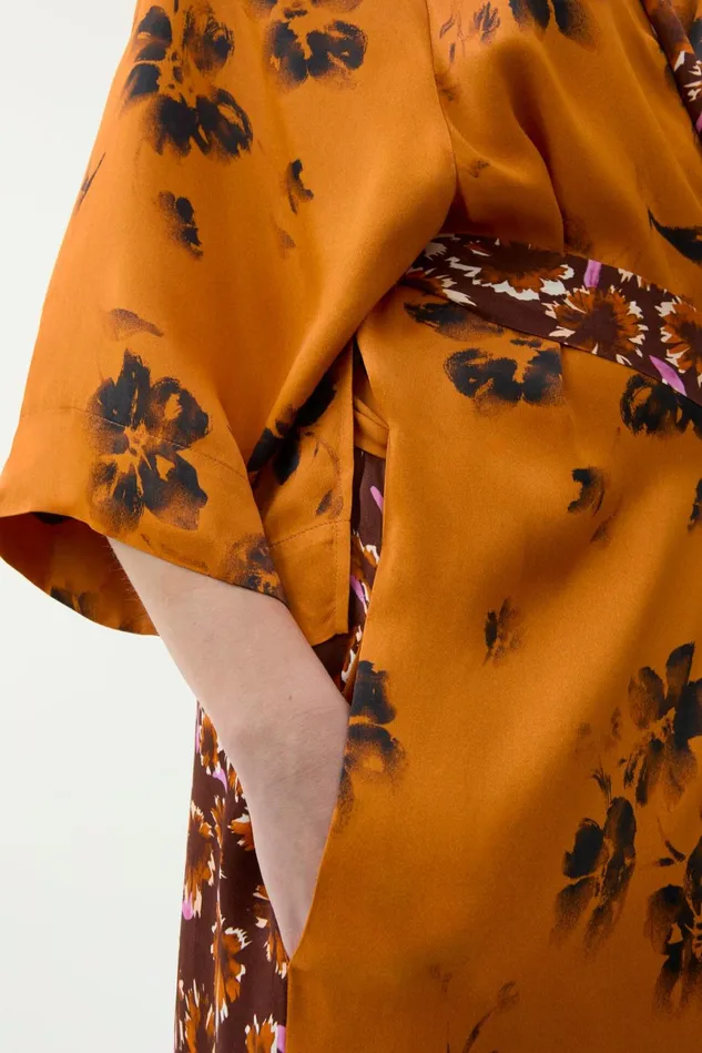 Mabelin Cape Patchwork Dress Brown Women Rodebjer Dresses and Caftans