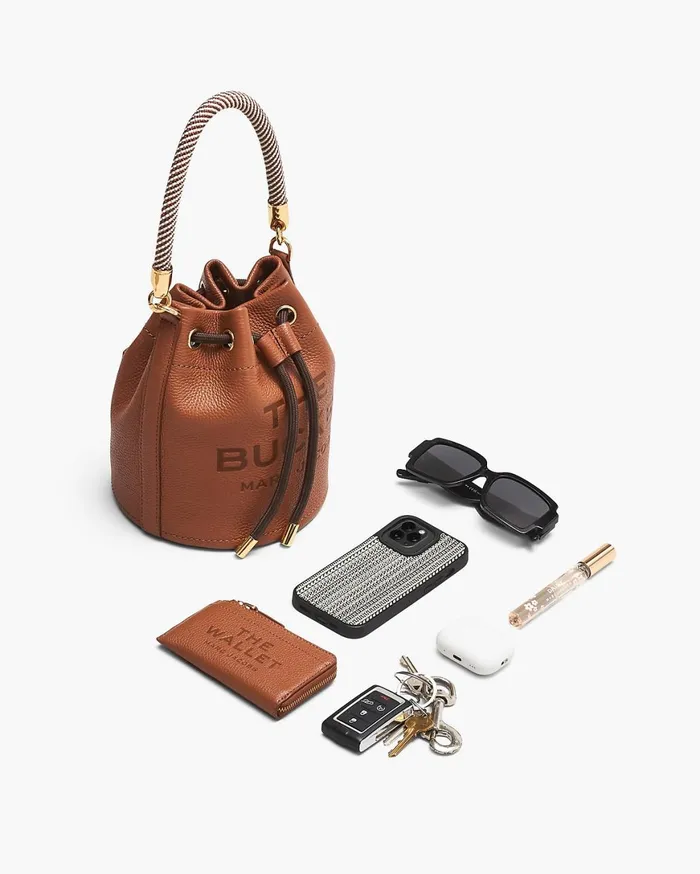 Marc Jacobs Crossbody Bags The Leather Bucket Bag Camel 8211 Women
