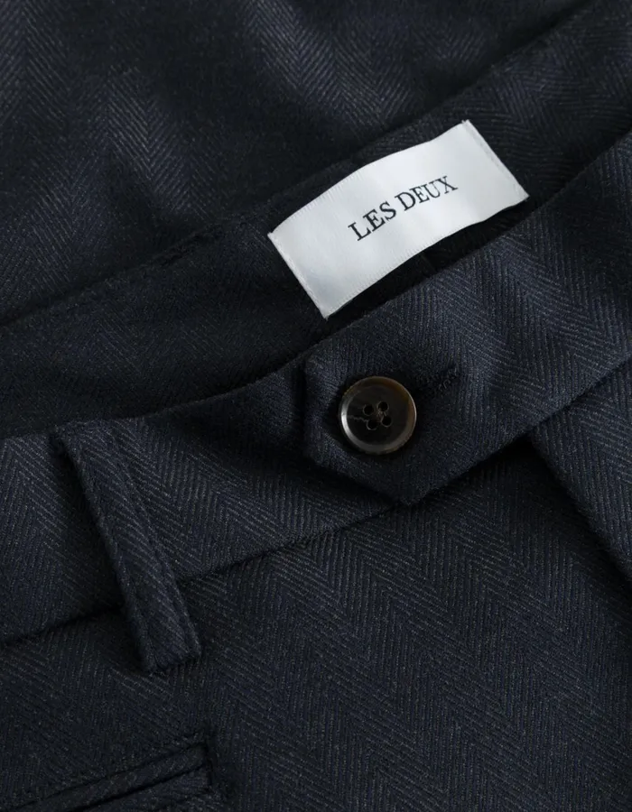 Men Como Herringbone Suit Pants 8211 Dark NavyDark Grey Melange Les Deux Pants
