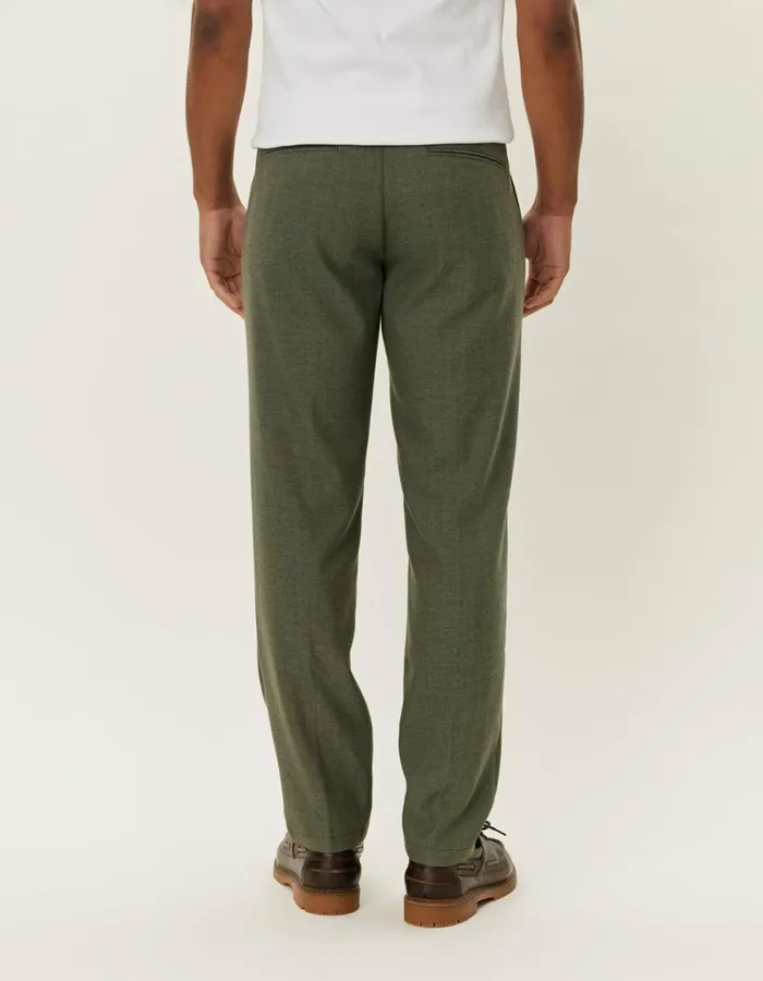 Men Como Reg Herringbone Suit Pants 8211 Forest GreenChive Green Les Deux Pants
