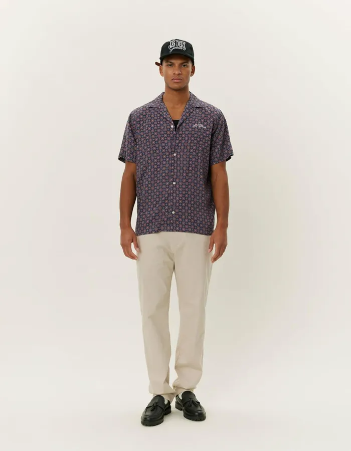 Men Foulard AOP SS Shirt 8211 Dark Navy Les Deux ShirtsOvershirts