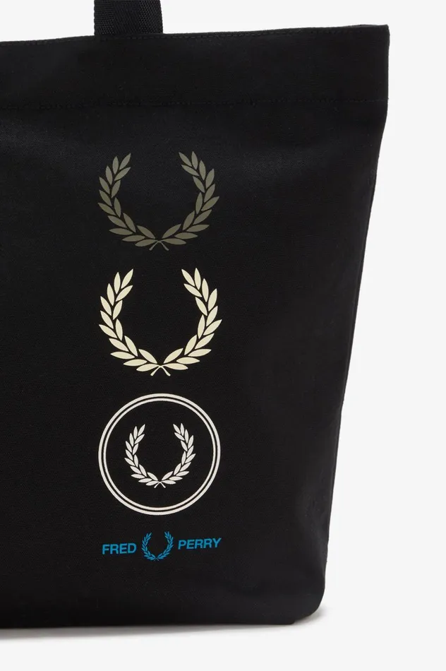 Men Laurel Wreath Tote Bag Black Fred Perry Bags