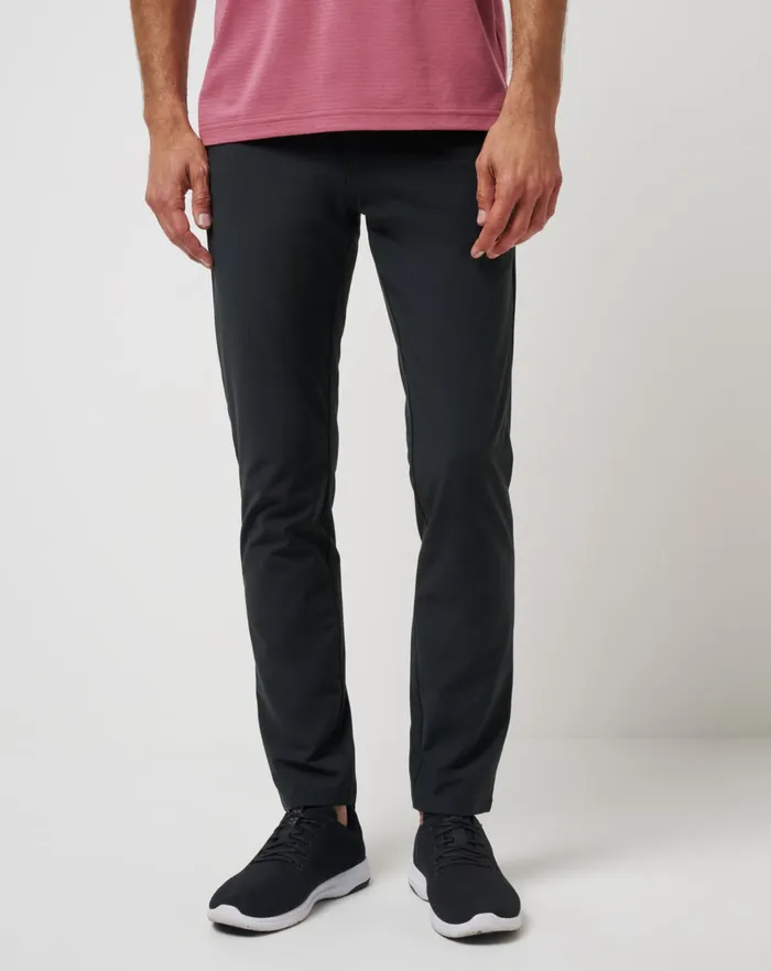 Men Pants TravisMathew OPEN TO CLOSE TECH CHINO PANT Black