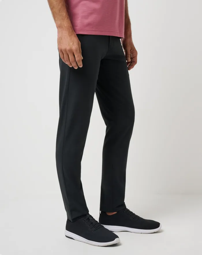 Men Pants TravisMathew OPEN TO CLOSE TECH CHINO PANT Black