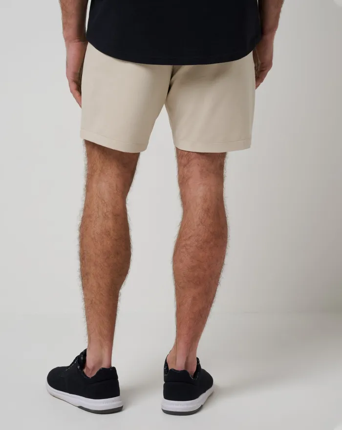 Men Shorts TravisMathew STRETCHKNIT SHORT 8IN Italian Sand