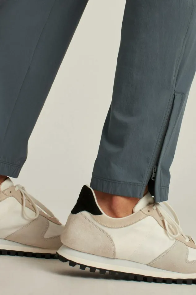 Men The Crossover Jogger Ash Black Bonobos Joggers and Athleisure
