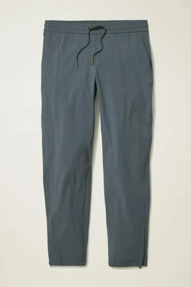 Men The Crossover Jogger Ash Black Bonobos Joggers and Athleisure