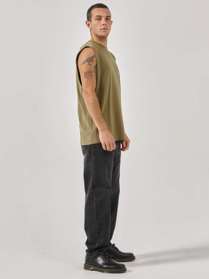 Mens Minimal Merch Fit Muscle Tee Aloe Thrills Tees and Tank Tops