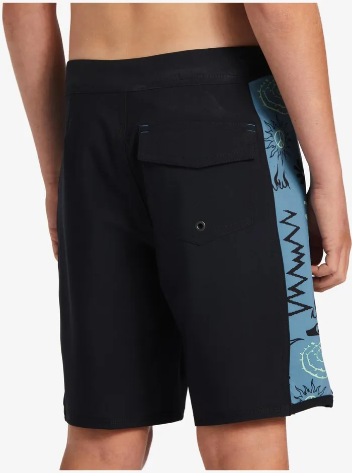 Quiksilver 816 Surfsilk Radical Arch 16034 Boardshorts Black Boys Shorts Quiksilver 816 Surfsilk Radical Arch 16034 Boardshorts Black Boys Shorts