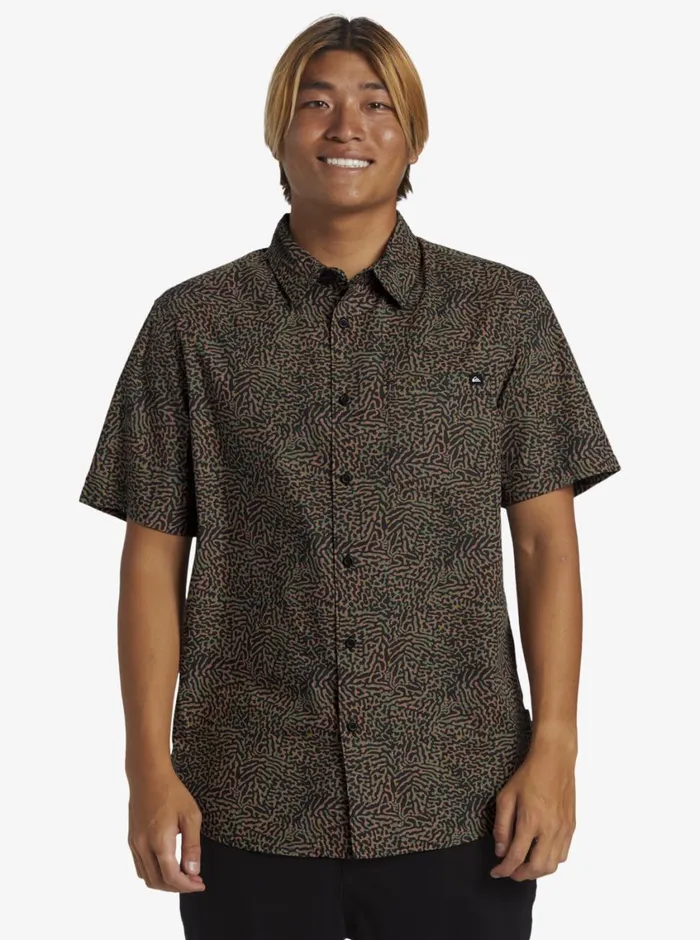 Quiksilver Apero Organic Classic Short Sleeve Woven Shirt Willow Aop Better Mens Shirts and Polos Quiksilver Apero Organic Classic Short Sleeve Woven Shirt Willow Aop Better Mens Shirts and Polos