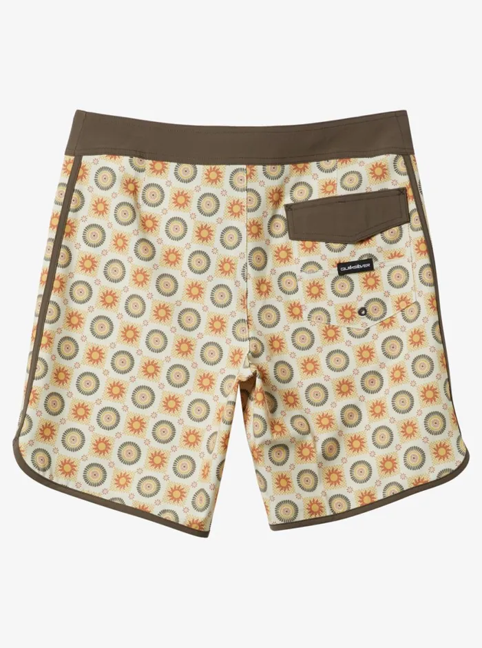 Quiksilver Surfsilk Scallop 19034 Boardshorts Birch Mens Shorts and Amphibians Quiksilver Surfsilk Scallop 19034 Boardshorts Birch Mens Shorts and Amphibians
