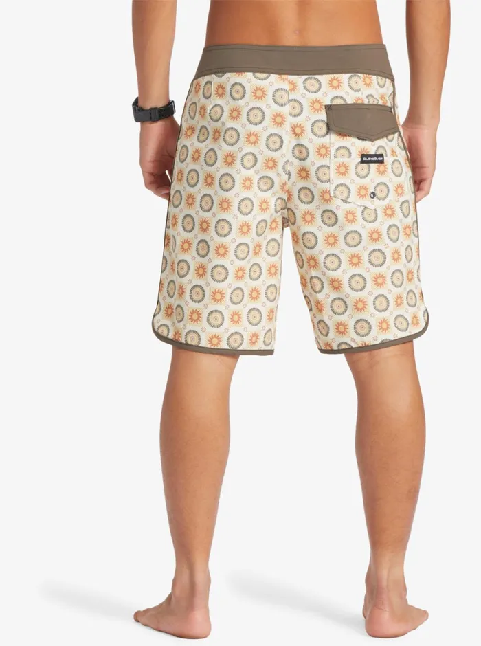 Quiksilver Surfsilk Scallop 19034 Boardshorts Birch Mens Shorts and Amphibians Quiksilver Surfsilk Scallop 19034 Boardshorts Birch Mens Shorts and Amphibians