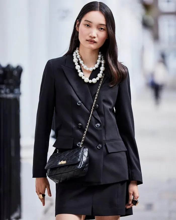 RWandCO Blazers Black DoubleBreasted Fitted Blazer Black 8211 Women