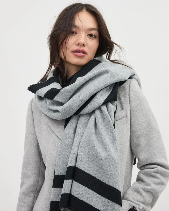 RWandCO Hats Gloves and Scarves Scarf With Contrast Trims Black Multi 8211 Women RWandCO Hats Gloves and Scarves Scarf With Contrast Trims Black Multi 8211 Women