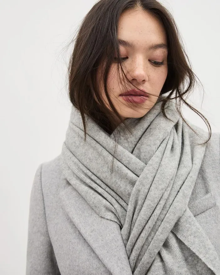 RWandCO Hats Gloves and Scarves WoolBlend Light Knit Scarf Light Grey Mix 8211 Women RWandCO Hats Gloves and Scarves WoolBlend Light Knit Scarf Light Grey Mix 8211 Women