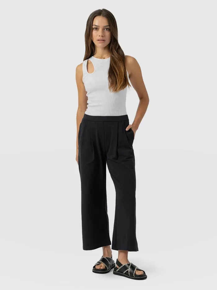 Saint And Sofia Shorts Women City Culotte 8211 Black Pleats Black Pleats
