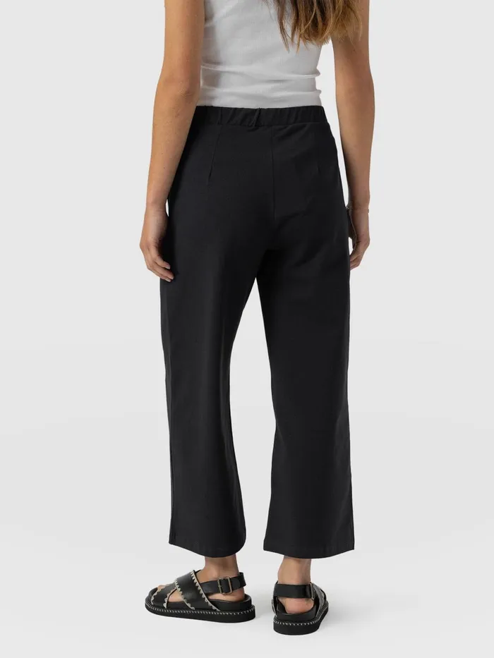 Saint And Sofia Shorts Women City Culotte 8211 Black Pleats Black Pleats