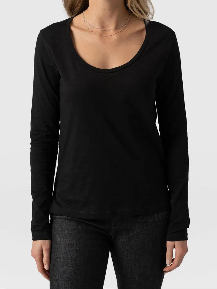 Saint And Sofia TShirts and Tanks Women Scoop Neck Long Sleeve Tee 8211 Black Black