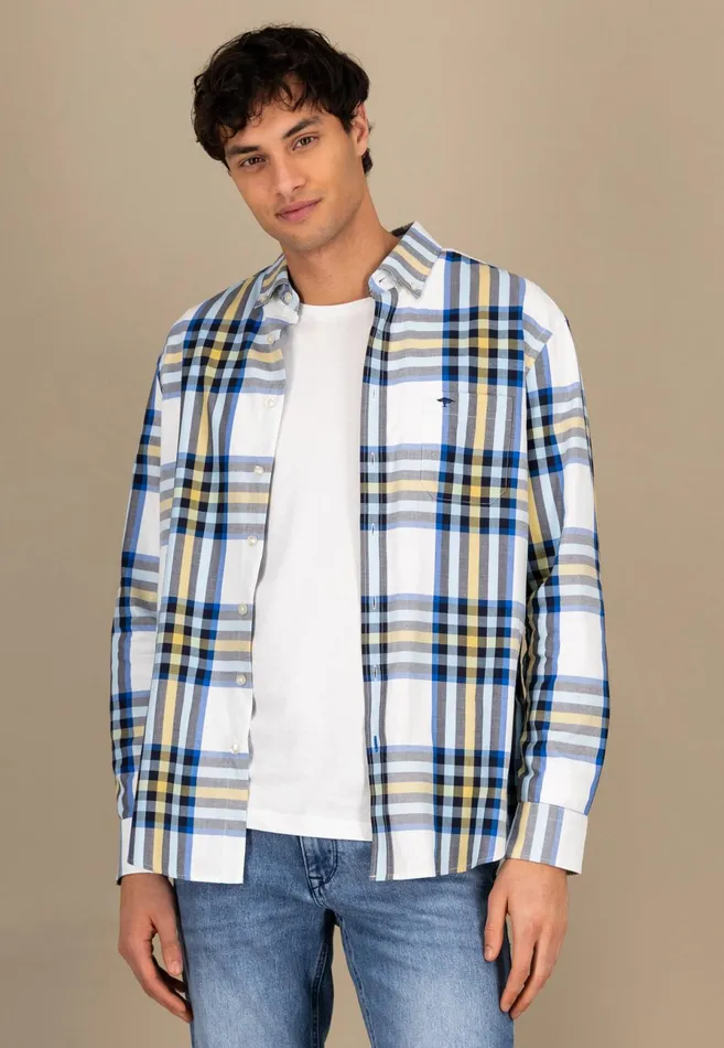 Shirts Men FYNCHHATTON Roughly Checked Shirt With Buttondown Collar New Offwhitenavy Shirts Men FYNCHHATTON Roughly Checked Shirt With Buttondown Collar New Offwhitenavy
