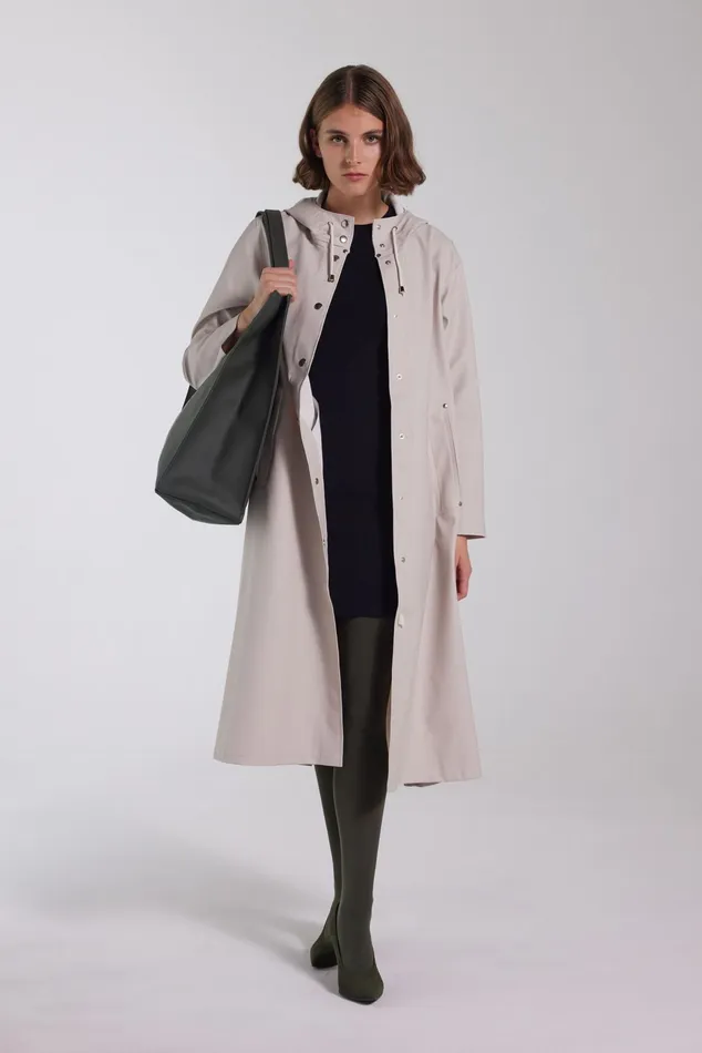 Stutterheim Mosebacke Long Raincoat Light Sand Women Raincoats