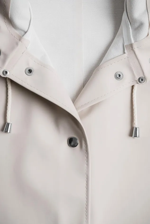 Stutterheim Mosebacke Long Raincoat Light Sand Women Raincoats
