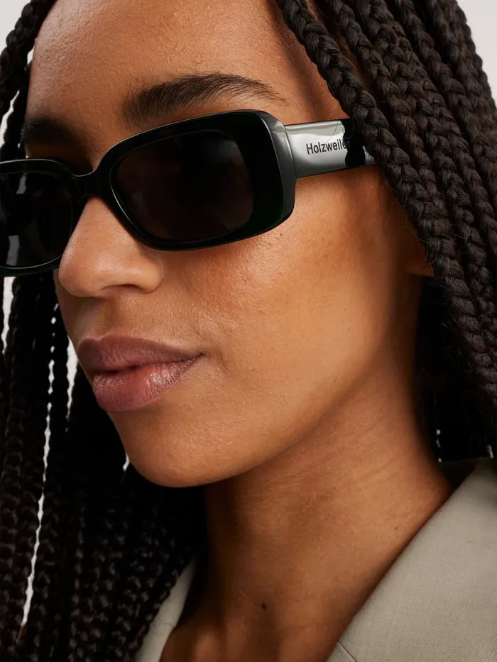 Sunglasses WomenMen Holzweiler Alexandra Frame Black