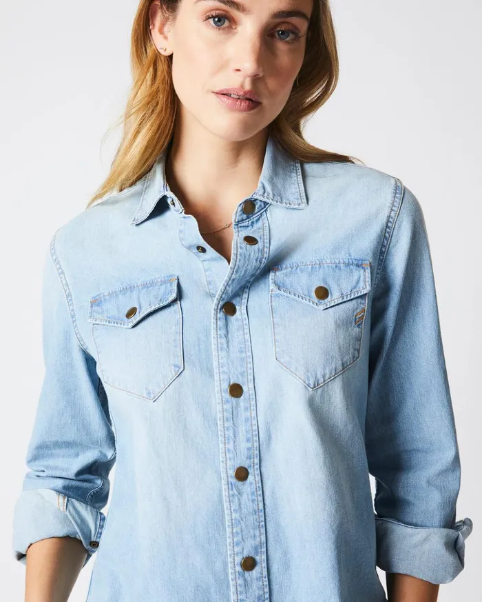 Tops Women Billy Reid Women039s Shoals Denim Shirt Denim Wash