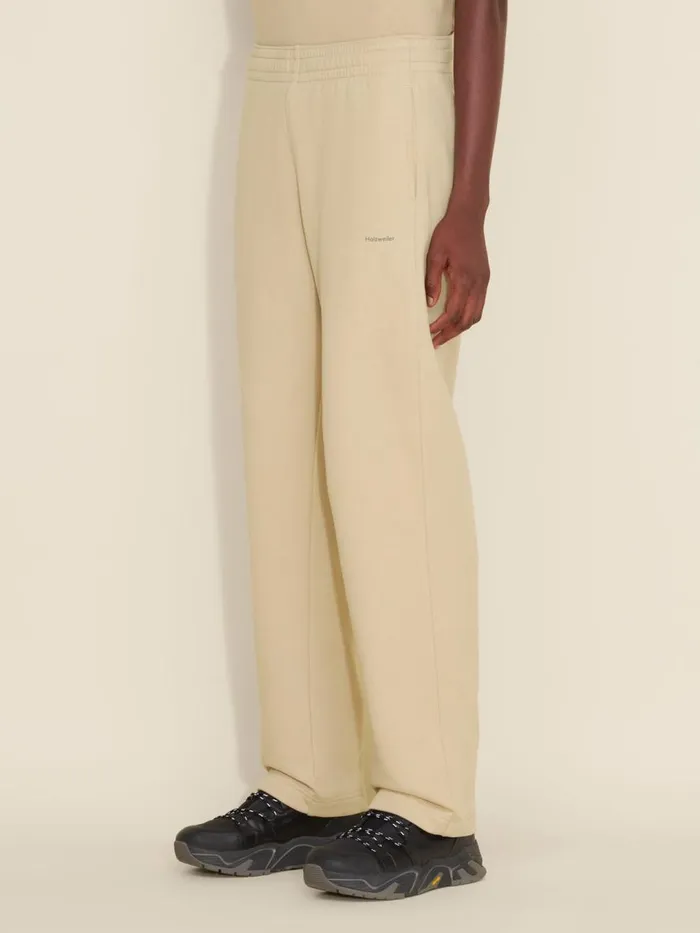 Trousers and Shorts Men Holzweiler M Relaxed Sweatpants Sand