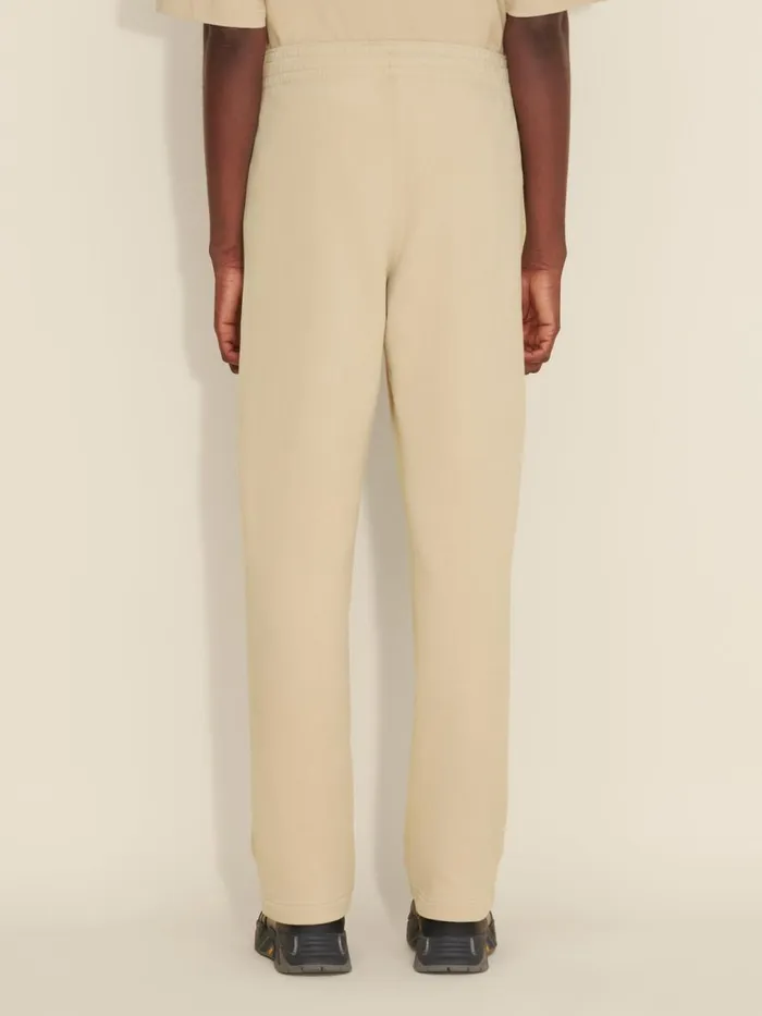 Trousers and Shorts Men Holzweiler M Relaxed Sweatpants Sand