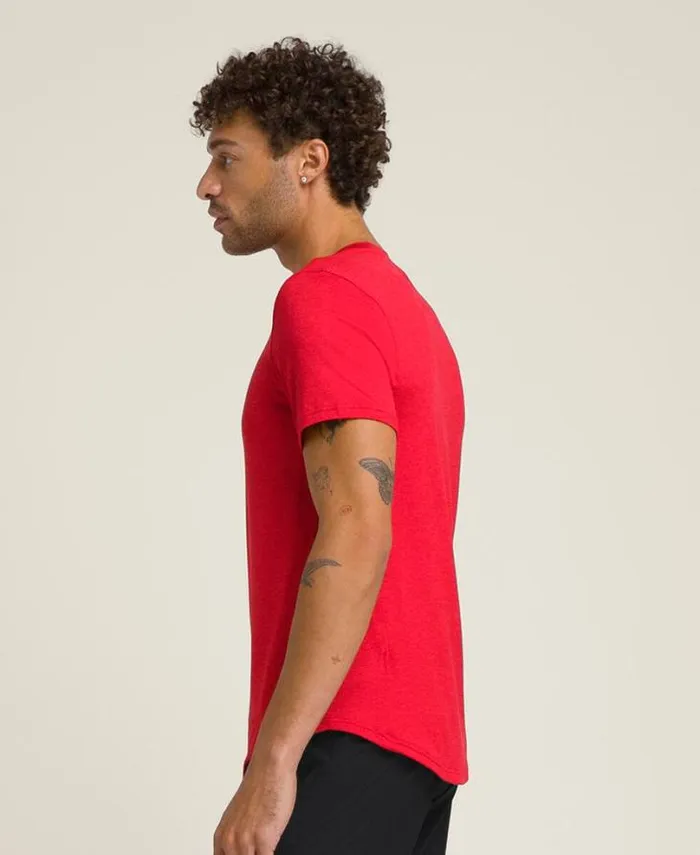 Wilson Tees Men Everyday Performance Tee 8211 Red Wilson Tees Men Everyday Performance Tee 8211 Red