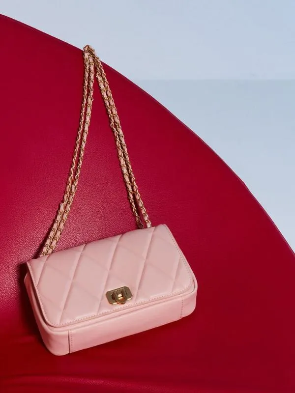 Women Arwen DiamondQuilt Shoulder Bag 8211 Light Pink CHARLES and KEITH Shoulder Bags Women Arwen DiamondQuilt Shoulder Bag 8211 Light Pink CHARLES and KEITH Shoulder Bags