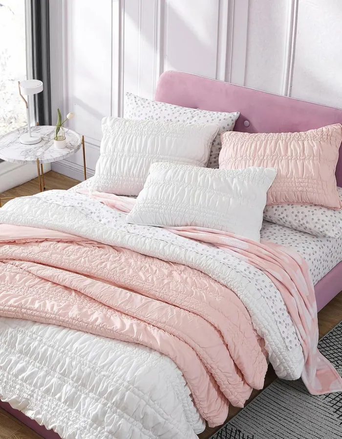 Women BETSEYS BOUDOIR SOLID WHITE KING QUILT SHAM SET MULTI Betsey Johnson