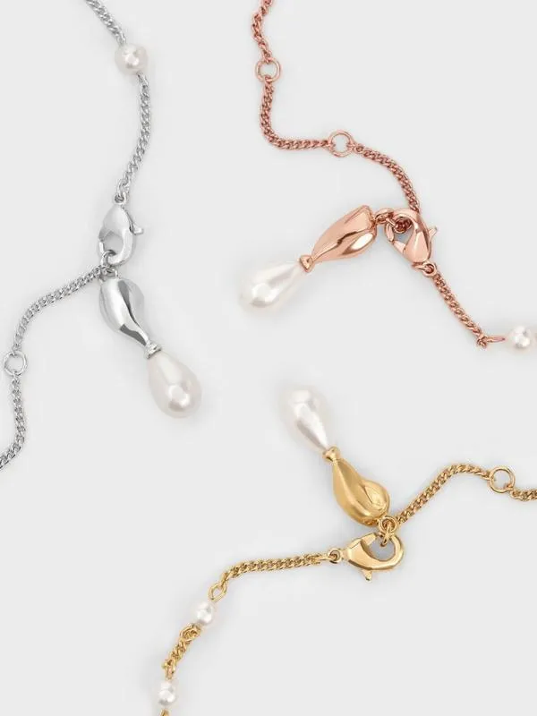 Women Corrine Pearl Bracelet 8211 Brush Gold CHARLES and KEITH Bracelets Women Corrine Pearl Bracelet 8211 Brush Gold CHARLES and KEITH Bracelets